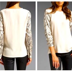 Equipment Femme Liam Silk Blouse Size XS